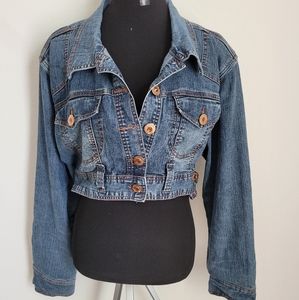Cropped denim jacket